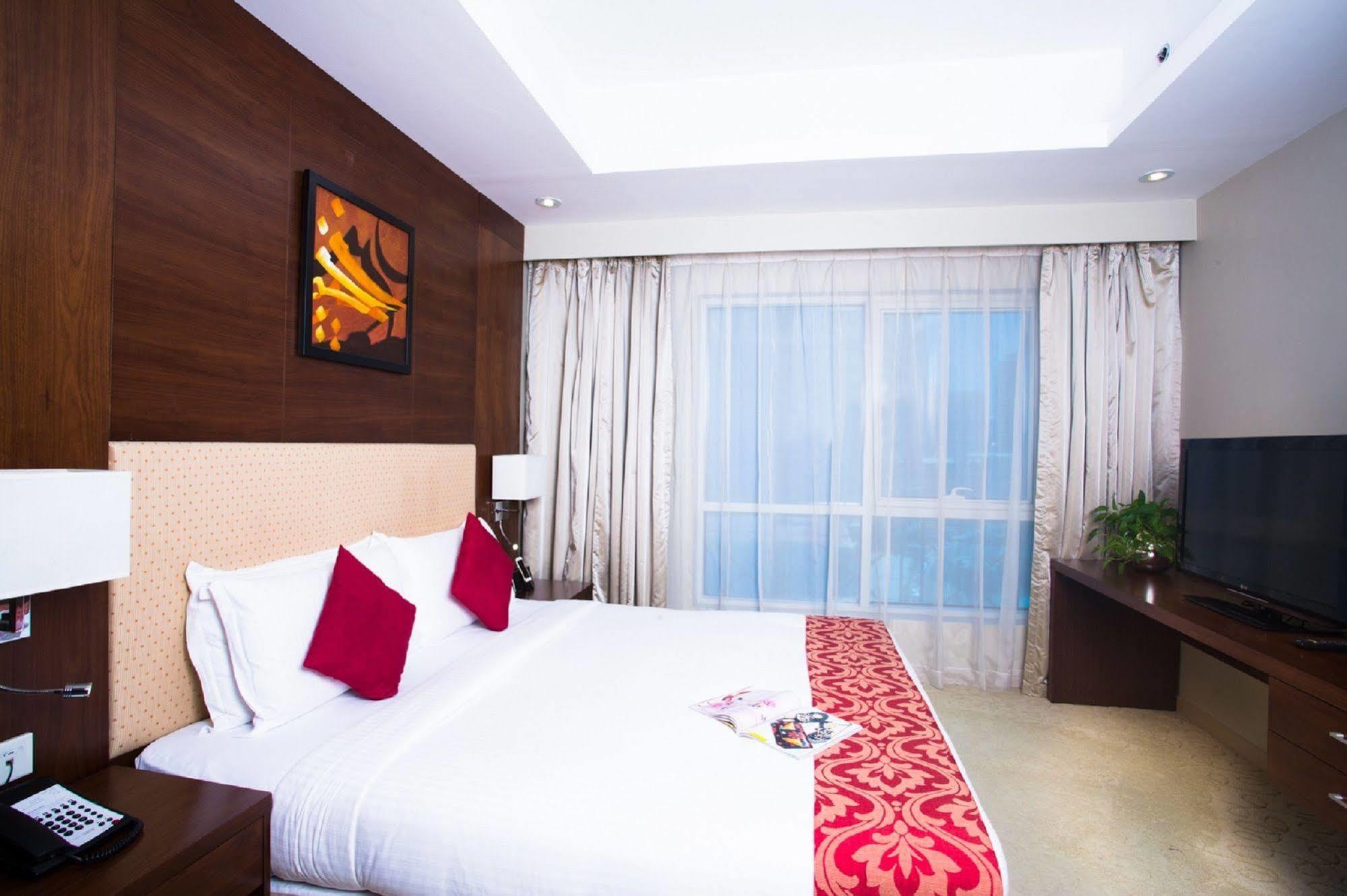 Marriott Executive Center Apart Otel 4*